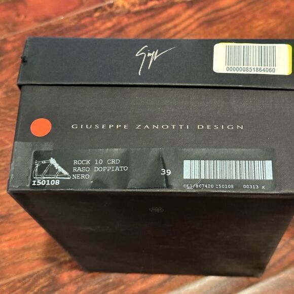 Giuseppe Zanotti  Raso Doppiatto crystal embellished sandals size EU 39 - Picture 16 of 16